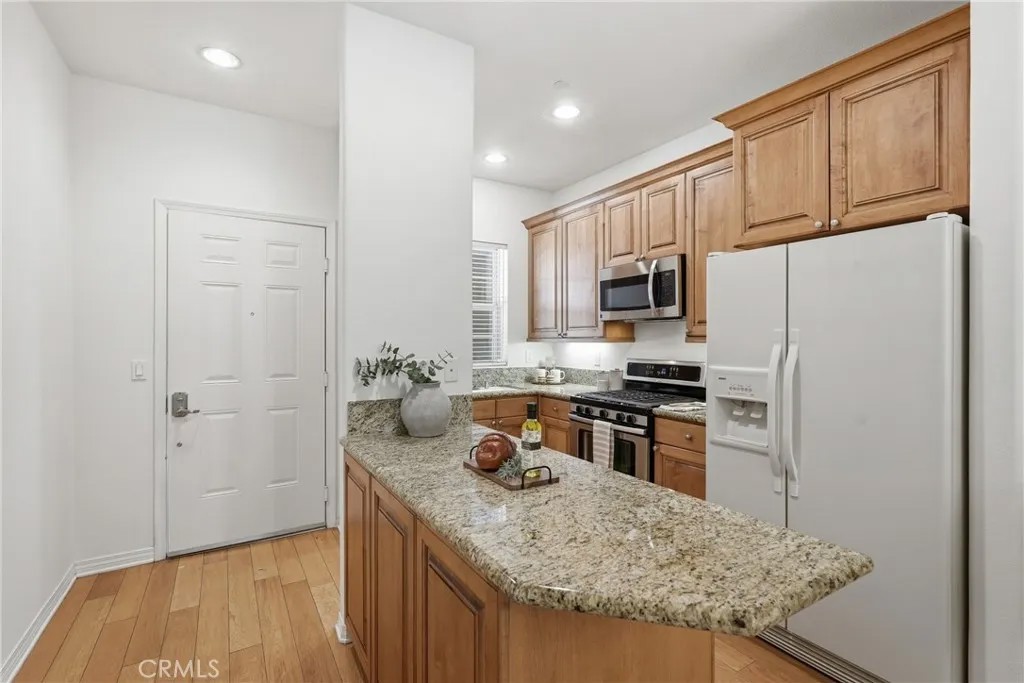 2750 Artesia 132