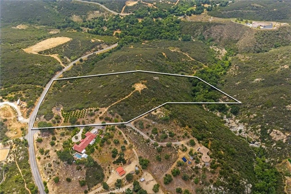 Photo of 0 Hombre, Murrieta, CA 92562 (MLS # SW25118114)