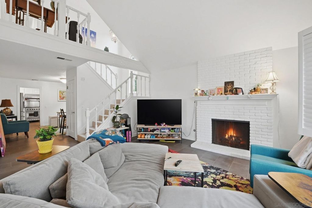 Photo of 711 Kline St #A, La Jolla, CA 92037 (MLS # 260008749)