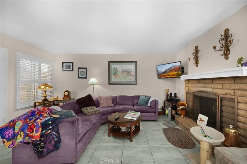 1402 Vista Grande