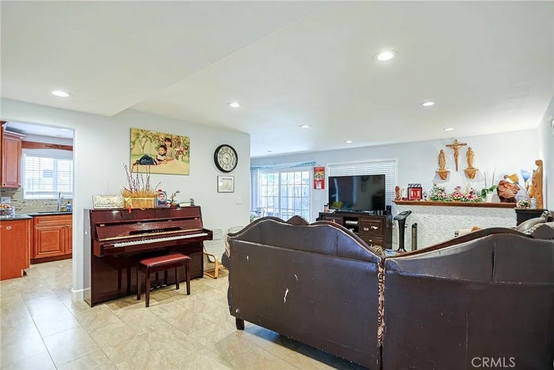 13401 Laux Circle