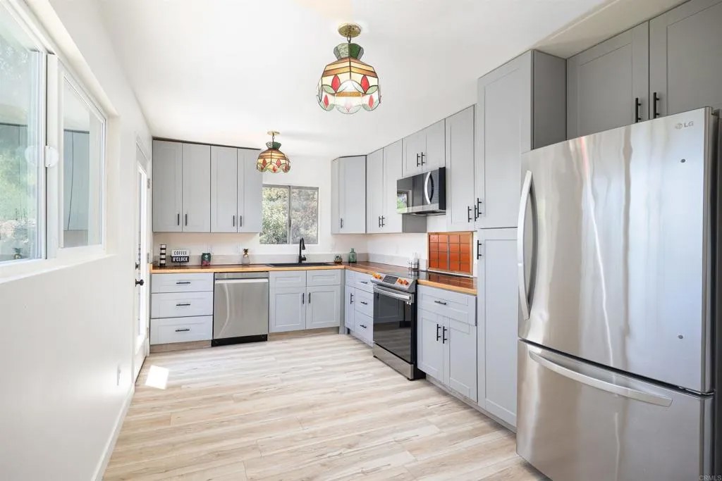 12063 Rocoso Road