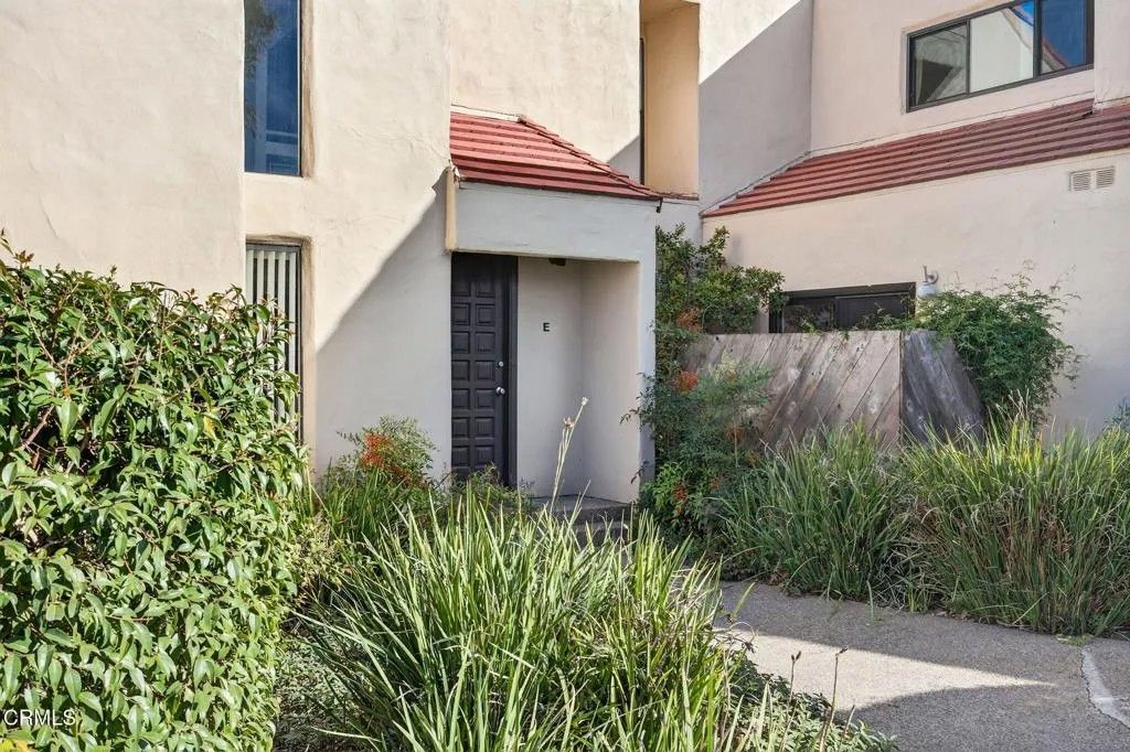 Photo of 202 N Carrillo Road #E, Ojai, CA 93023 (MLS # V1-33841)