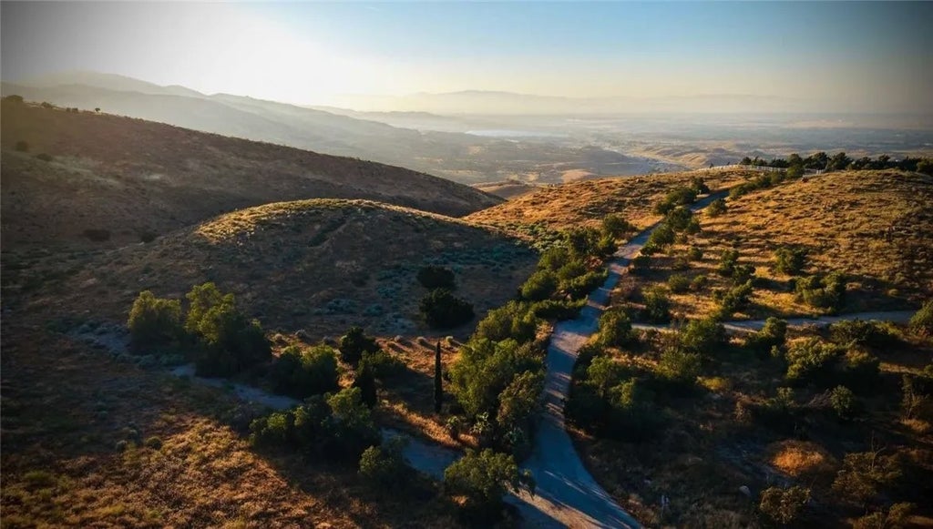 Photo of 17 Carrollton, Palmdale, CA 93550 (MLS # FR26089613)