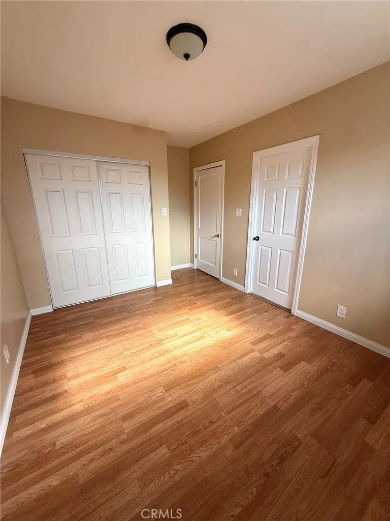 6117 S Hoover