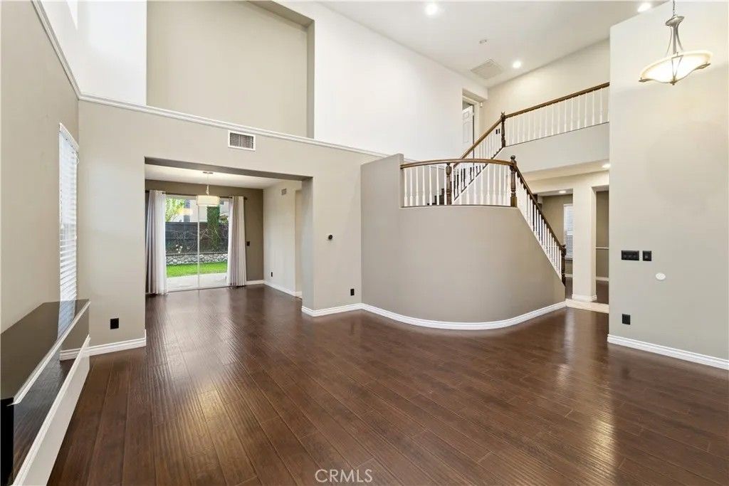 Photo of 20300 Candice Court, Canyon Country, CA 91351 (MLS # SR25272117)