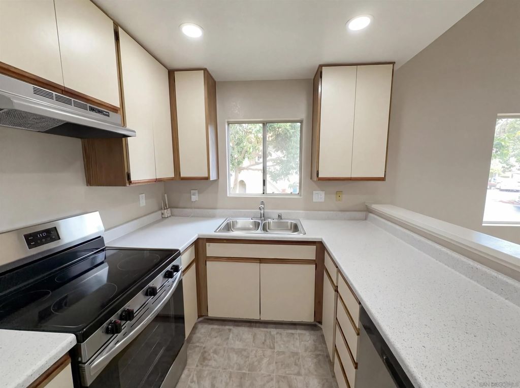 Photo of 11231 Avenida De Los Lobos #H, San Diego, CA 92127 (MLS # 260003916)