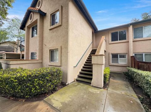 11231 Avenida De Los Lobos H San Diego CA 92127