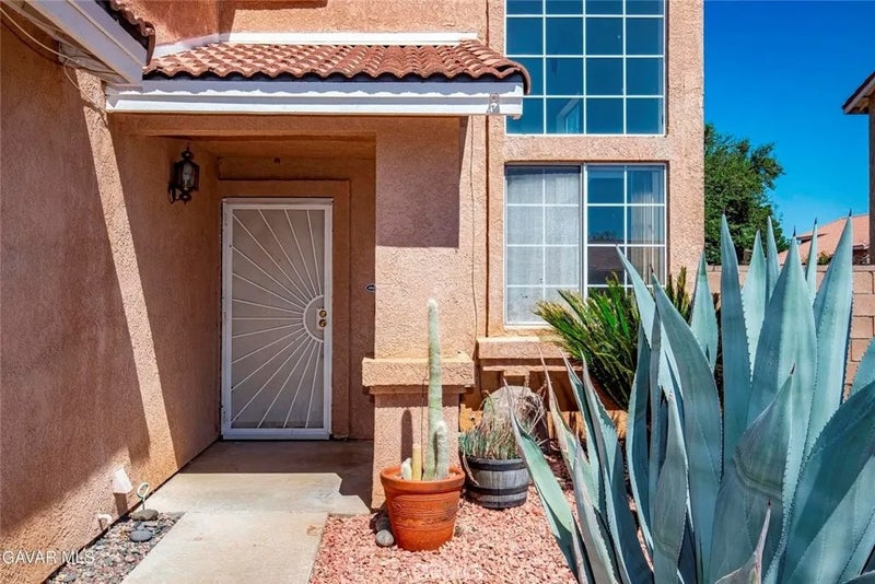 44126 Sunmist Court