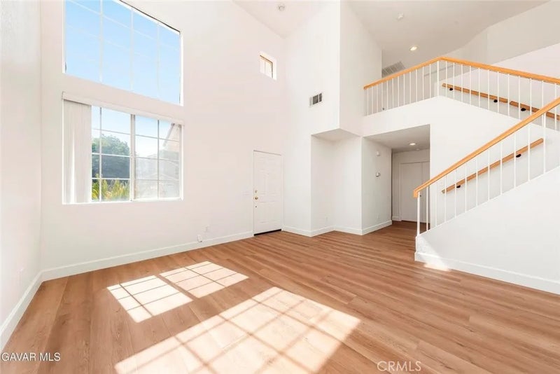 44126 Sunmist Court