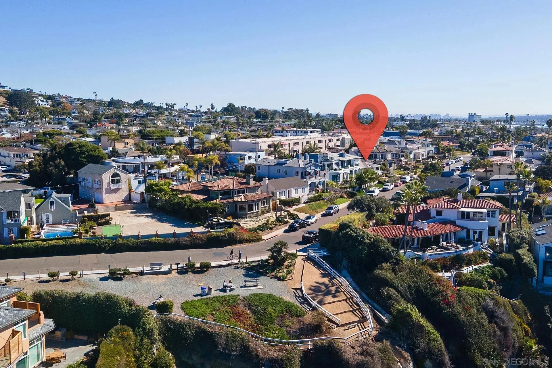 La Jolla, California 92037, United States, 3 Bedrooms Bedrooms, ,2 BathroomsBathrooms,Residential,Active,219010