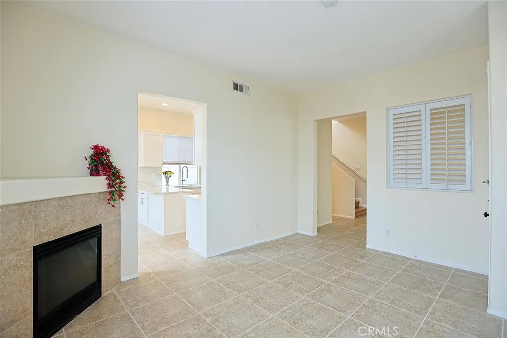 2062 W Blue Violet Court