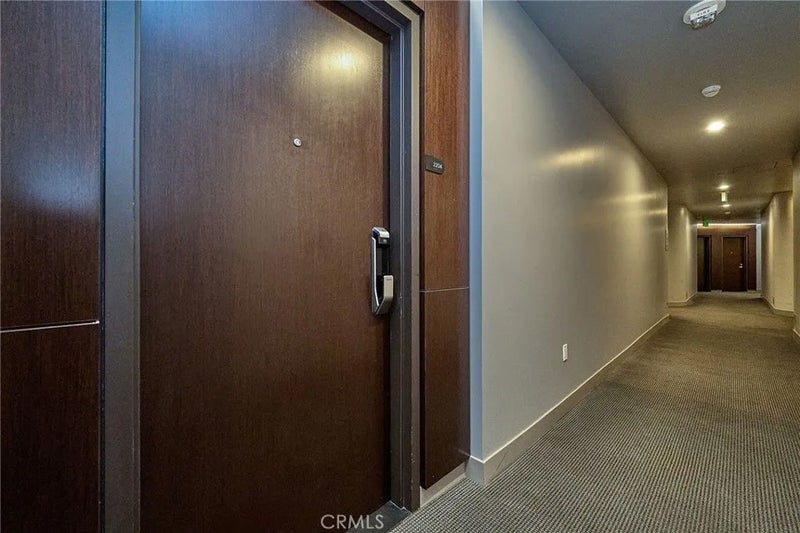 1100 Wilshire 2204