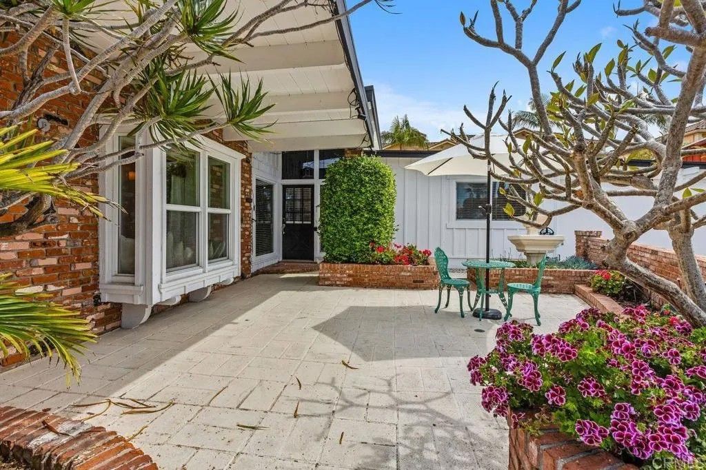 Photo of 367 Beech Ave, Carlsbad, CA 92008 (MLS # NDP2603048)