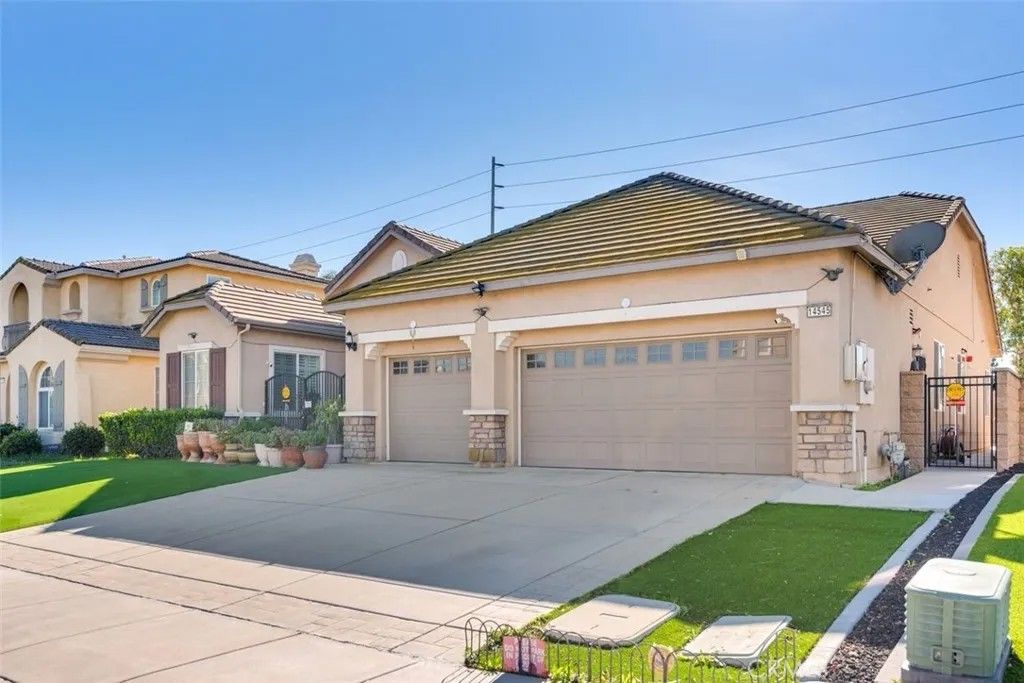 Photo of 14545 Dalebrook Drive, Eastvale, CA 92880 (MLS # CV26011436)