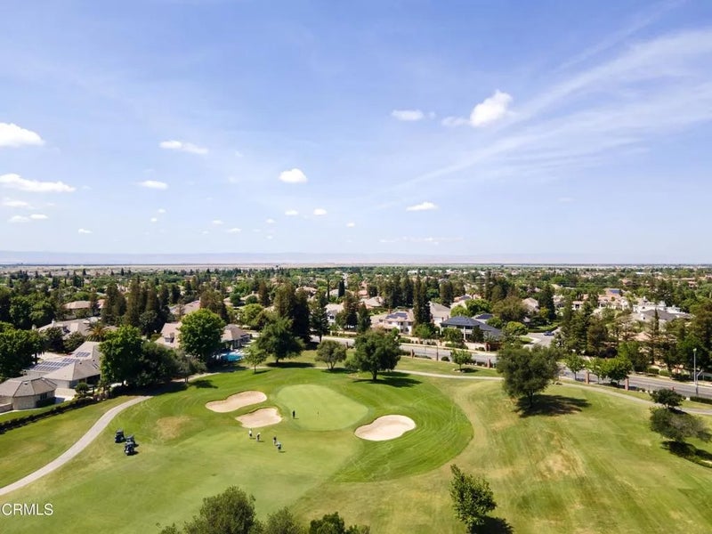 2300 Weybridge Drive