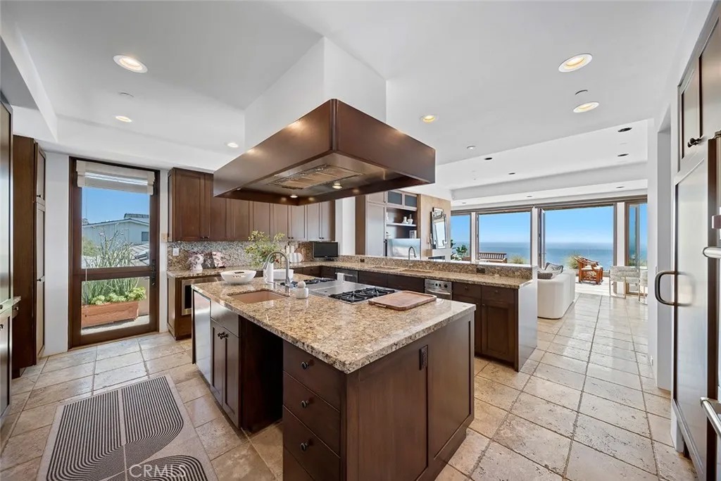 523 Emerald Bay