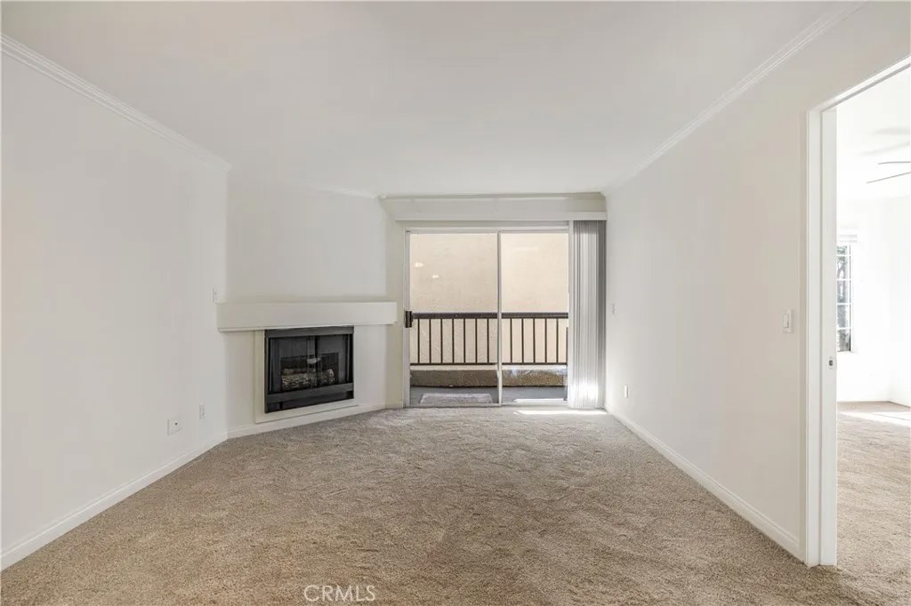 5535 Canoga Avenue 218