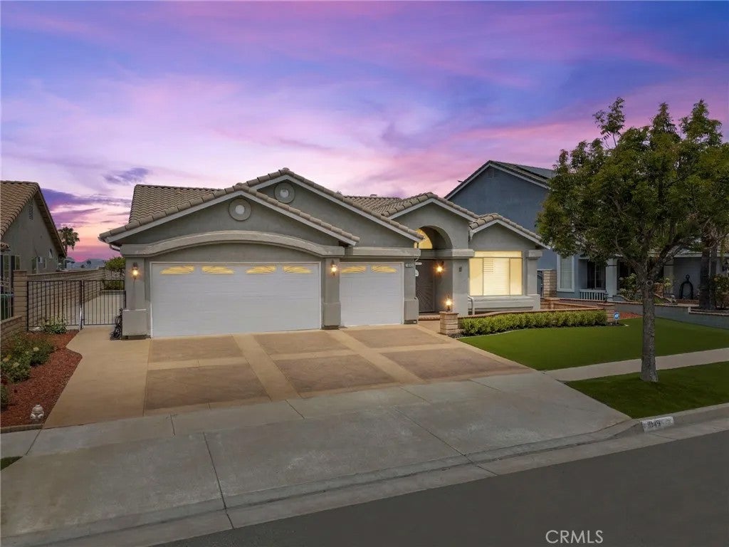 1049 Salem Drive