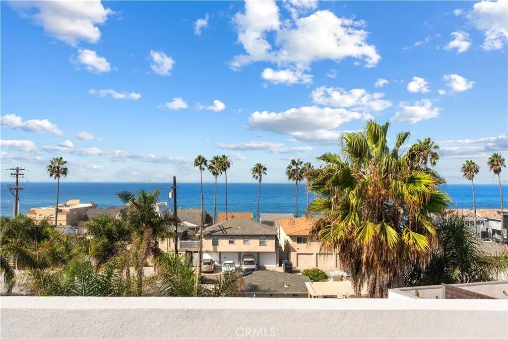 Photo of 215 Oceanside Blvd #4, Oceanside, CA 92054 (MLS # ND26198843)