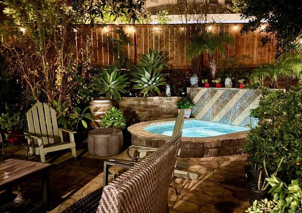 Photo of 12156 Via San Loreno, San Diego, CA 92128 (MLS # NDP2600337)