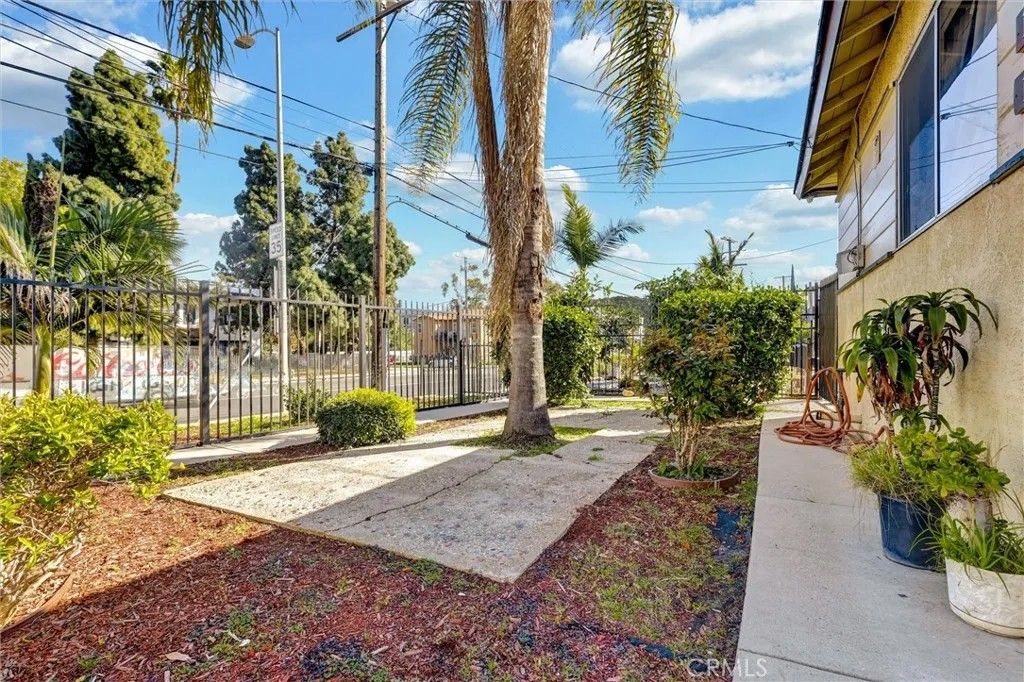 Photo of 12021 S Figueroa St, Los Angeles, CA 90061 (MLS # CV26040584)