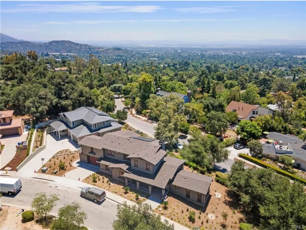 600 Baldwin Court