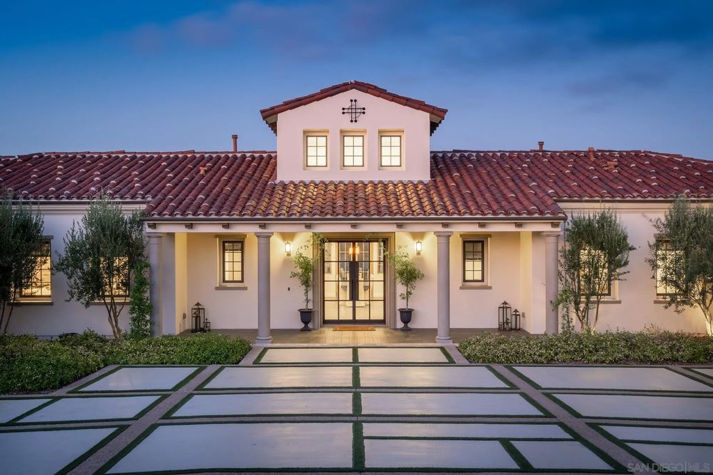 Photo of 8082 El Cielo, Rancho Santa Fe, CA 92067 (MLS # 260008311)