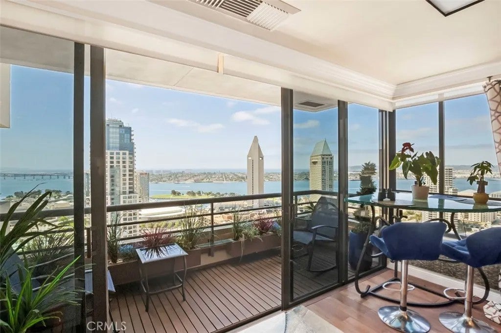 Photo of 700 Front Street #2302, San Diego, CA 92101 (MLS # TR26150538)
