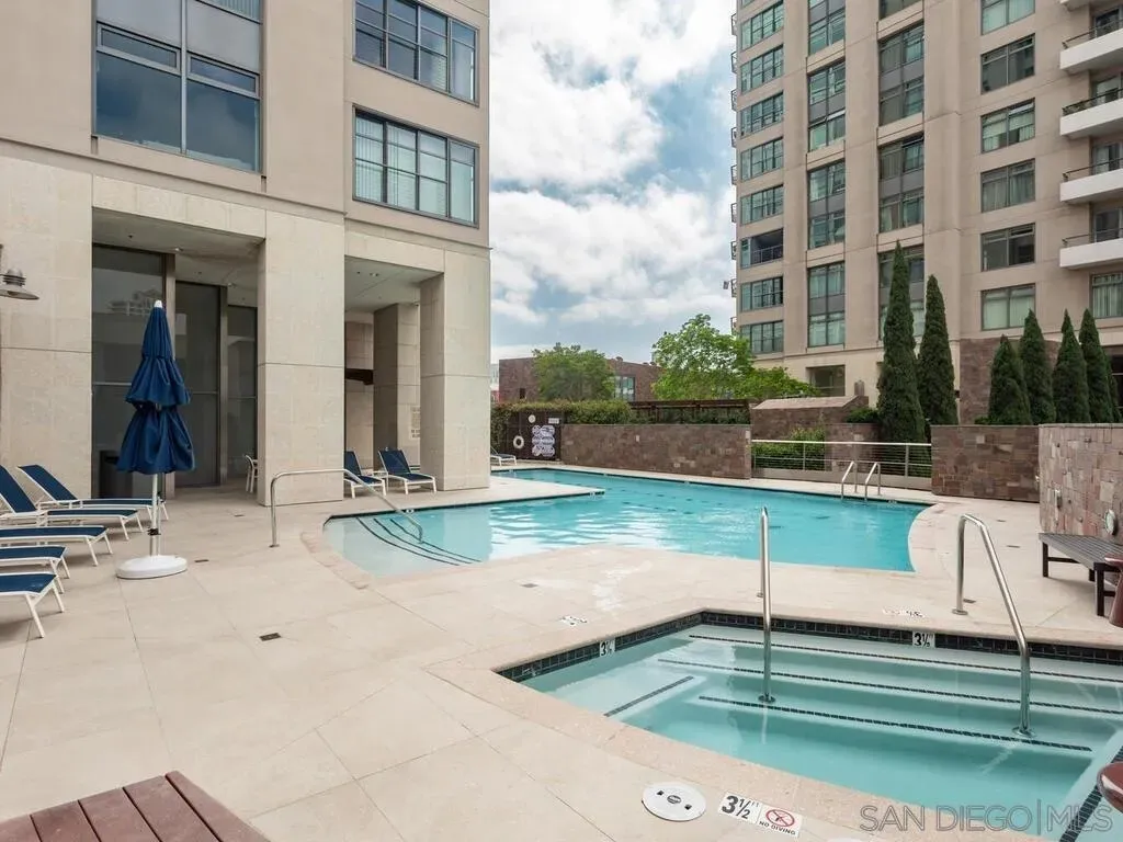 San Diego, California 92109, United States, 2 Bedrooms Bedrooms, ,3 BathroomsBathrooms,Residential,Active,221135