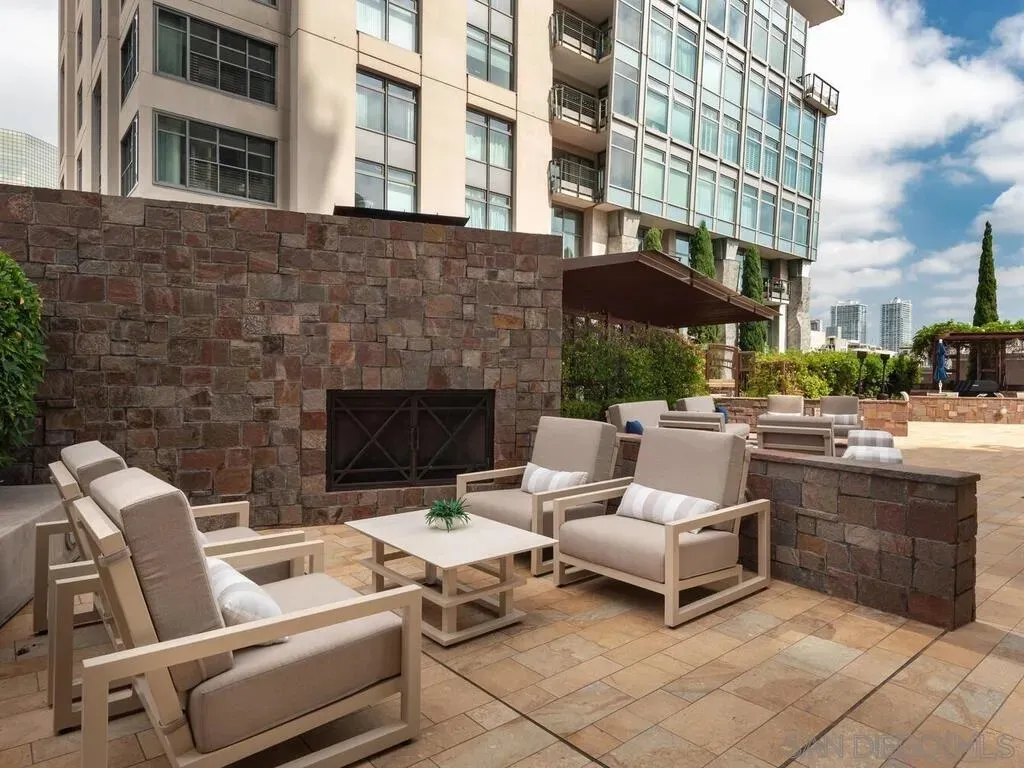 San Diego, California 92109, United States, 2 Bedrooms Bedrooms, ,3 BathroomsBathrooms,Residential,Active,221135