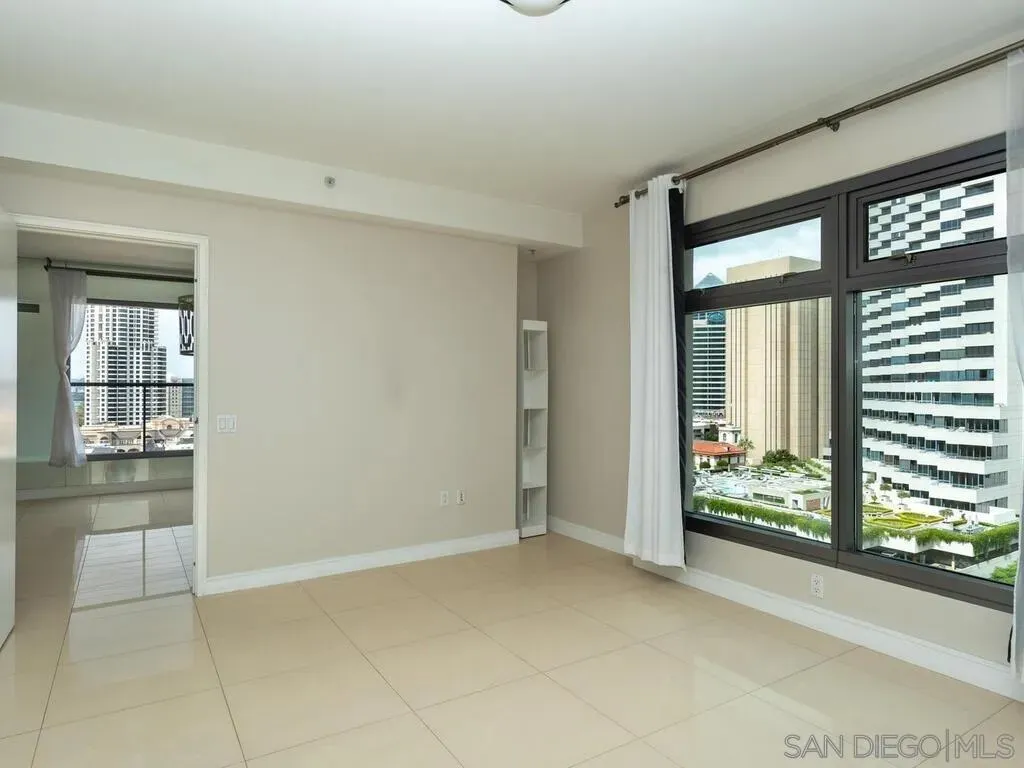 San Diego, California 92109, United States, 2 Bedrooms Bedrooms, ,3 BathroomsBathrooms,Residential,Active,221135