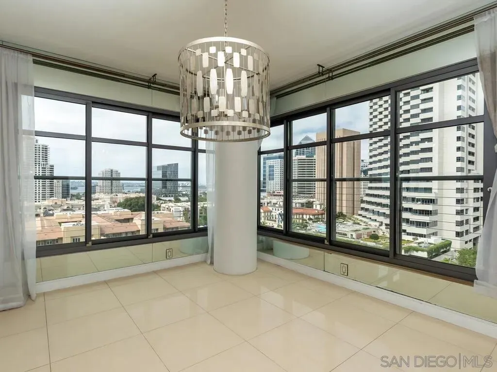 San Diego, California 92109, United States, 2 Bedrooms Bedrooms, ,3 BathroomsBathrooms,Residential,Active,221135