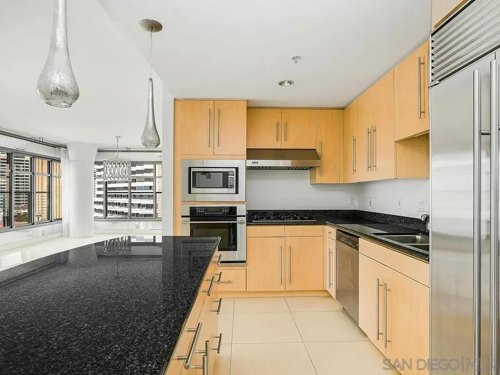 San Diego, California 92109, United States, 2 Bedrooms Bedrooms, ,3 BathroomsBathrooms,Residential,Active,221135