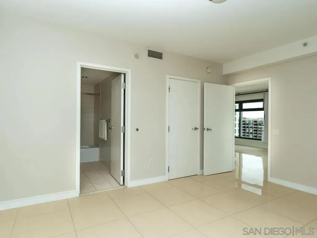 San Diego, California 92109, United States, 2 Bedrooms Bedrooms, ,3 BathroomsBathrooms,Residential,Active,221135