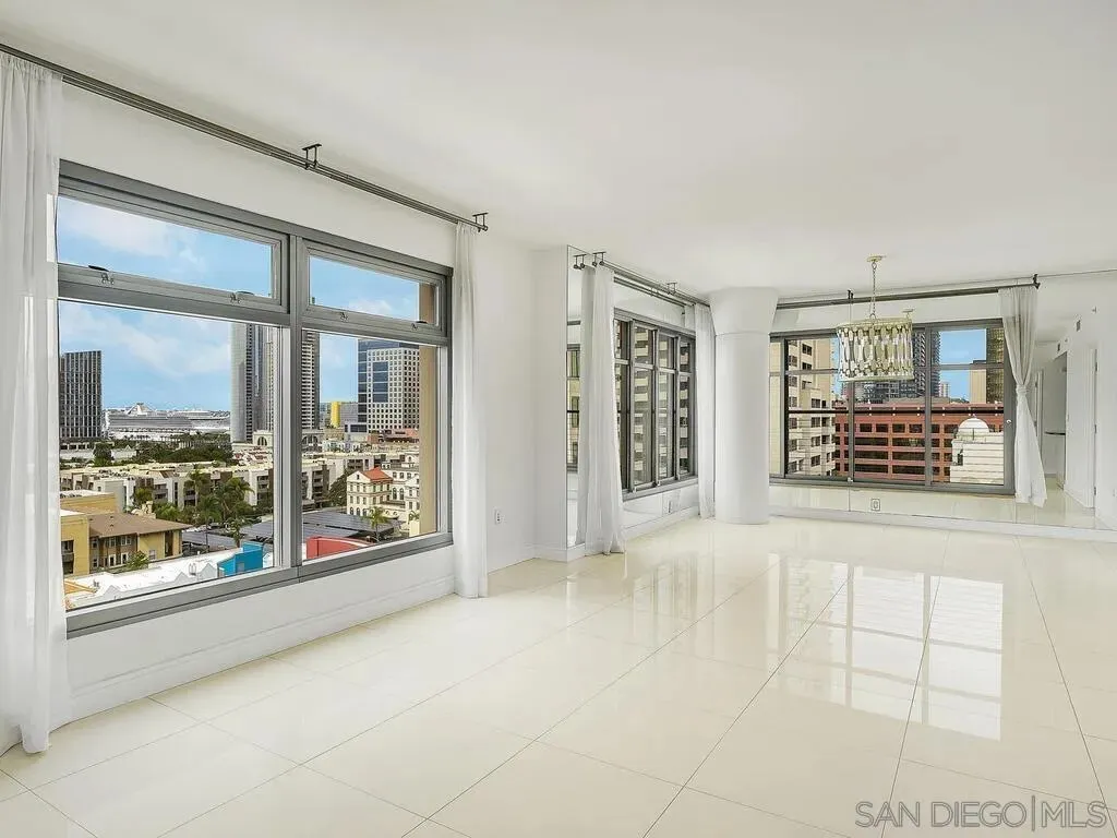 San Diego, California 92109, United States, 2 Bedrooms Bedrooms, ,3 BathroomsBathrooms,Residential,Active,221135