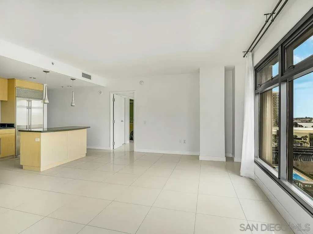 San Diego, California 92109, United States, 2 Bedrooms Bedrooms, ,3 BathroomsBathrooms,Residential,Active,221135