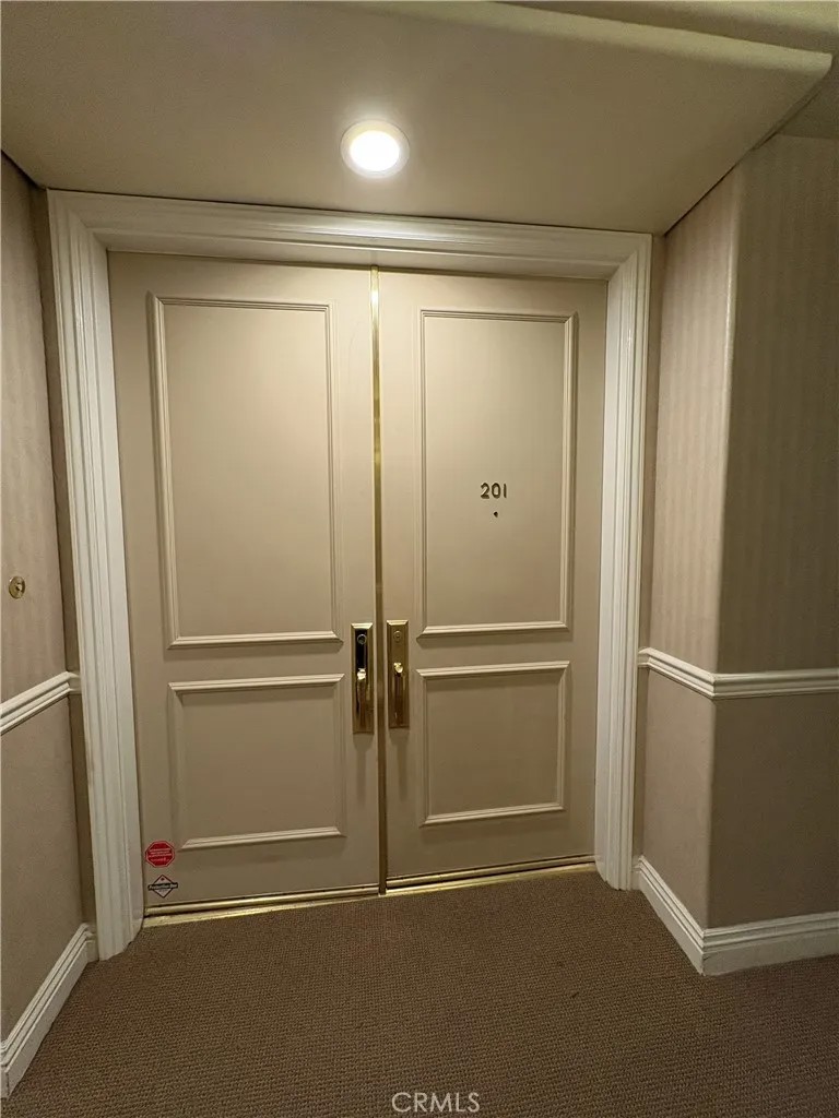 10595 Ashton Avenue 201