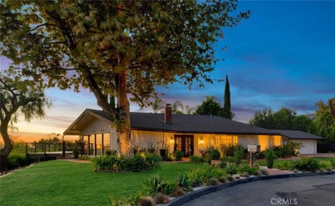 Photo of 19422 Holiday Lane, North Tustin, CA 92705 (MLS # PW26195417)
