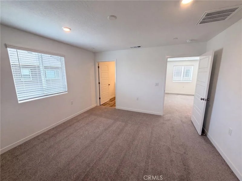 4472 Bellaire