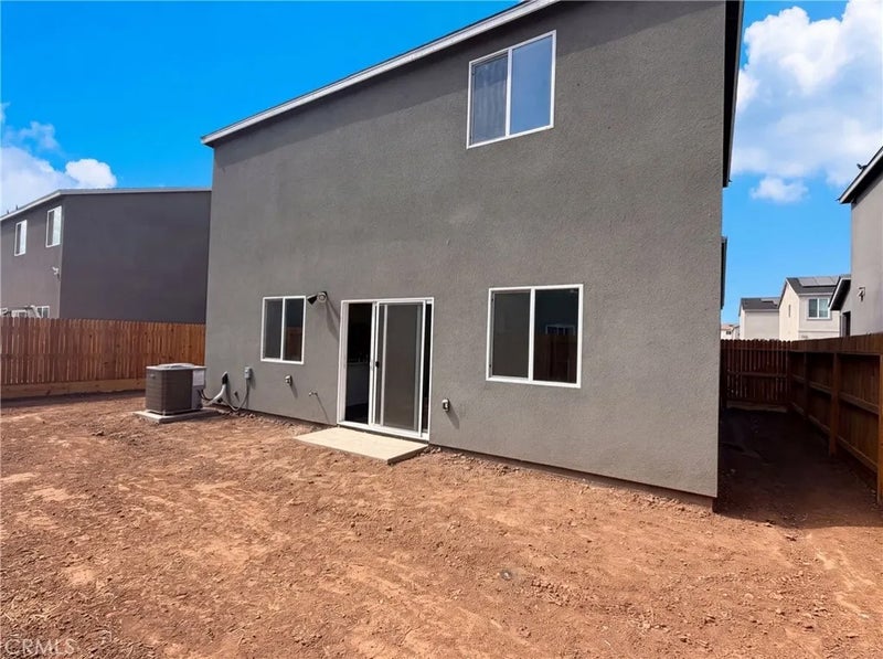 4472 Bellaire