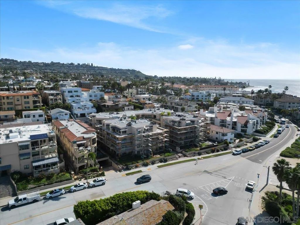 Photo of 333 Coast Blvd #8, La Jolla, CA 92037 (MLS # 260003057)