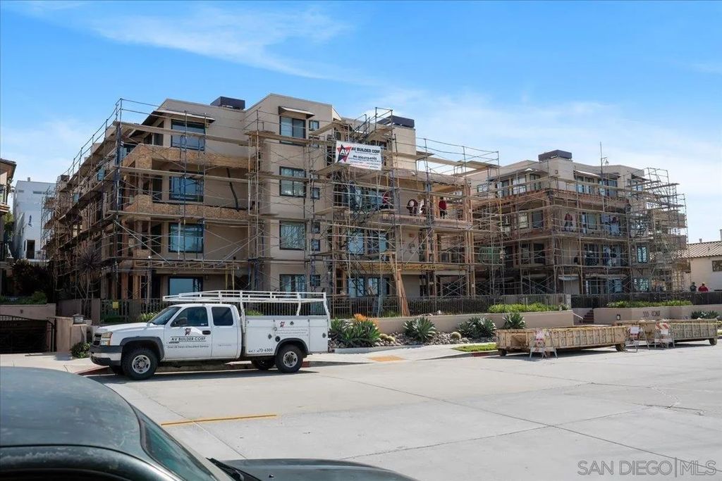 Photo of 333 Coast Blvd #8, La Jolla, CA 92037 (MLS # 260003057)