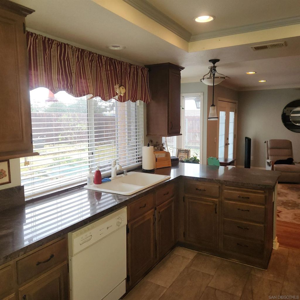 Photo of 850 Corte Bellagio, Escondido, CA 92026 (MLS # 260004264)