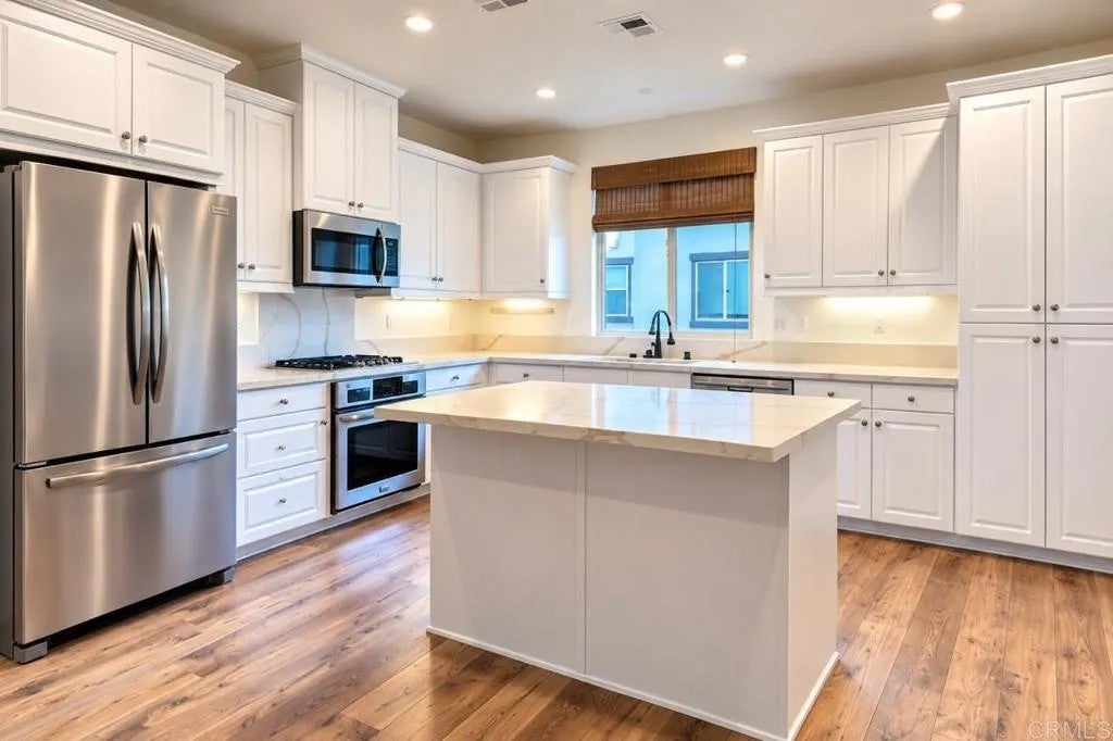 Photo of 2411 Verano WAY, Vista, CA 92084 (MLS # NDP2608577)