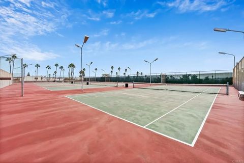 Tiny photo for 1801 Diamond St #3-108, San Diego, CA 92109 (MLS # NDP2510174)