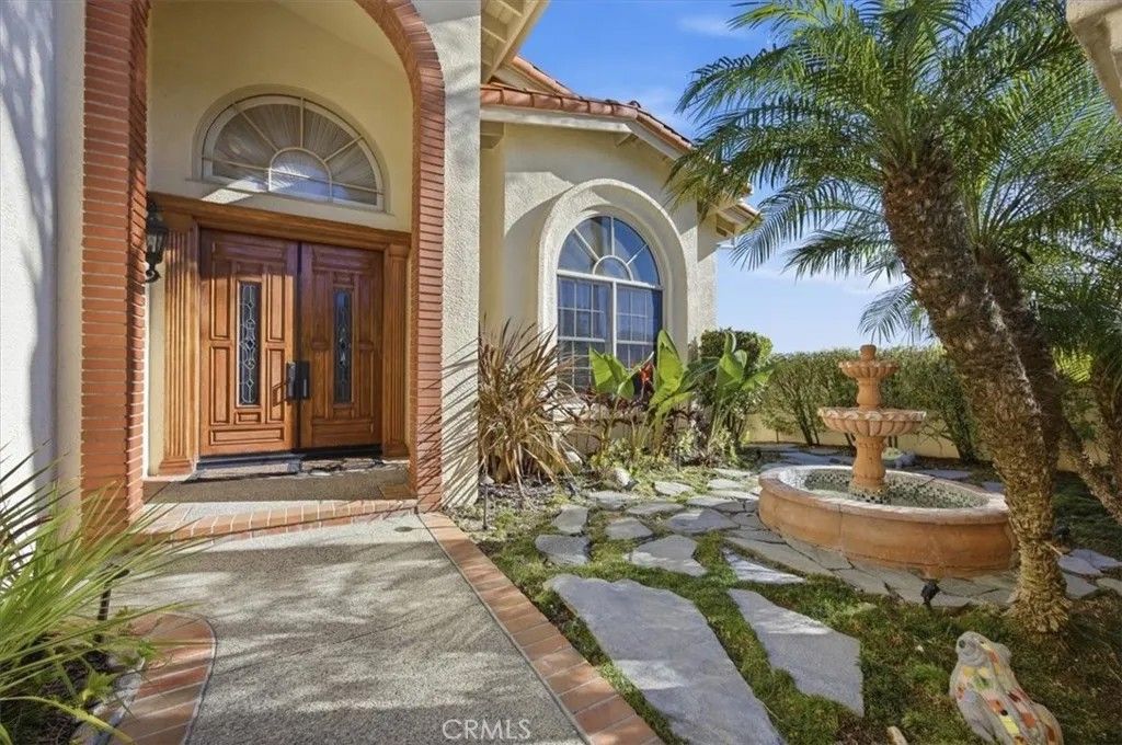 Photo of 2 Avenida De Olma, Rancho Palos Verdes, CA 90275 (MLS # SB26040913)