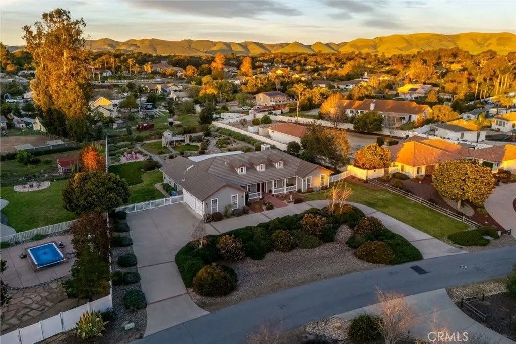 Photo of 680 Sweet Donna Place, Nipomo, CA 93444 (MLS # PI26029342)