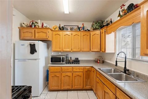 Tiny photo for 3006 E Mckenzie Ave, Fresno, CA 93701 (MLS # MD25241163)