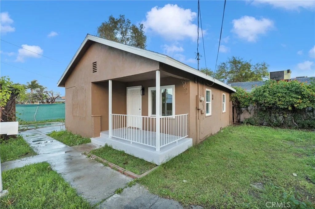 659 S 7th Street
